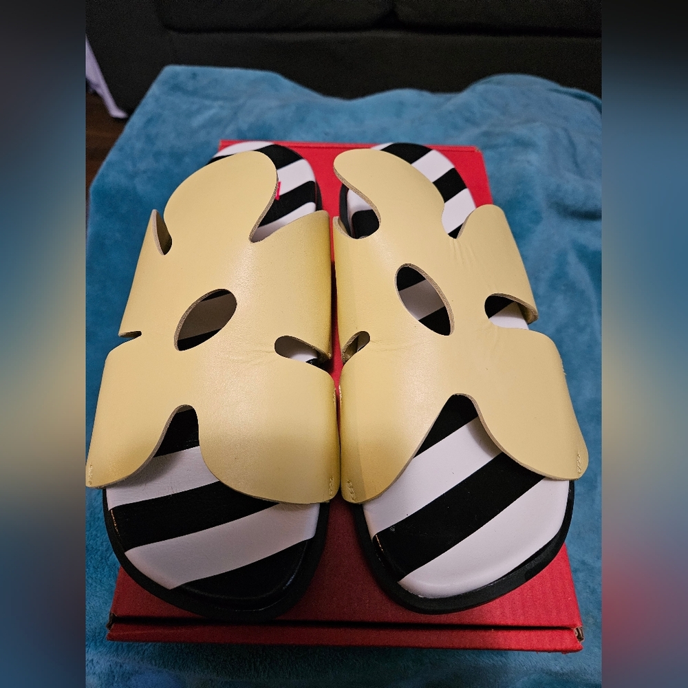 Camper Twins Yellow Flower Sandle
